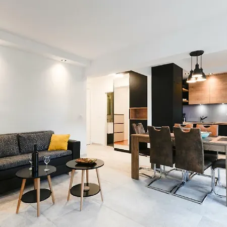 Apartment Donatus - Modern Near The Bridge/centre *